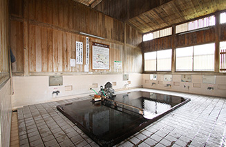 中尾の湯の外観